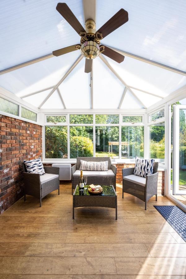 Mulberry House - Luxurious And Modern 4-Bed In Solihull Near Nec,Jlr, Airport, Resorts World, Hs2 Экстерьер фото